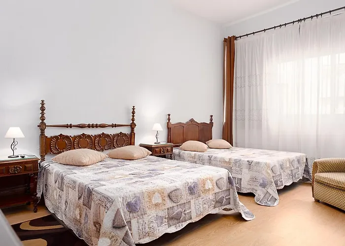 Almada Guest House OOporto